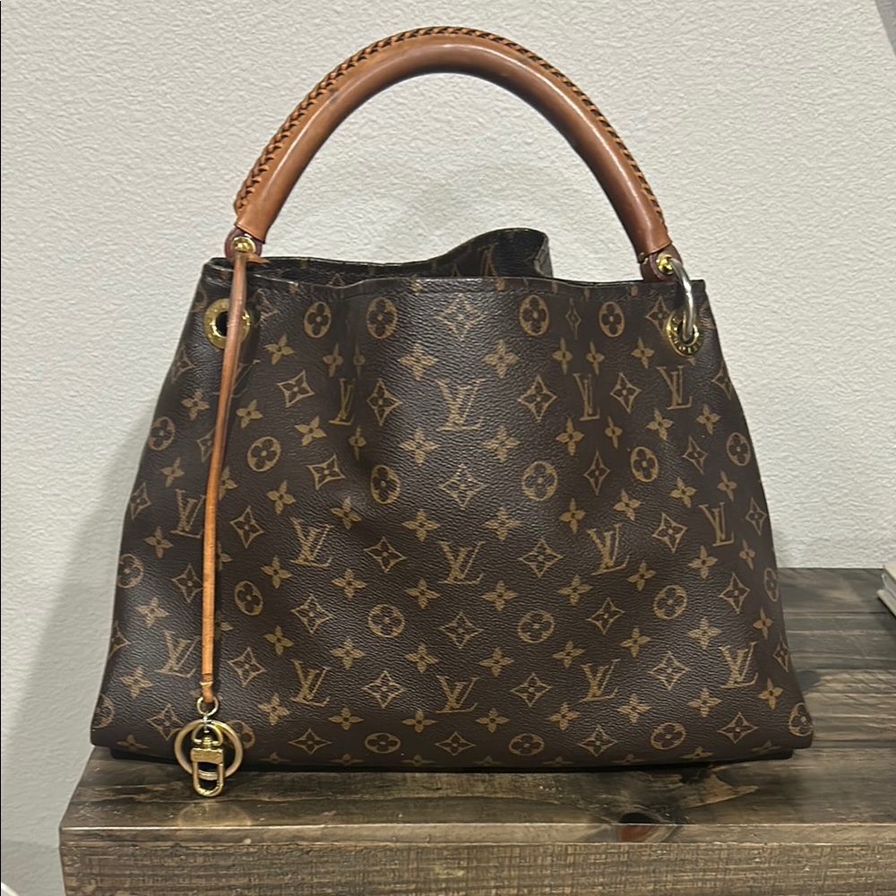 Louis Vuitton Monogram Handbag